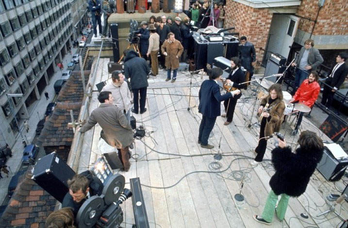 Concert at the roof of Apple Studios
