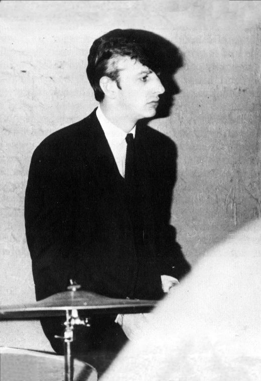 Ringo Starr még a Rory Storm&The Hurricanes dobosaként Ringo Starr még a Rory Storm&The Hurricanes dobosaként